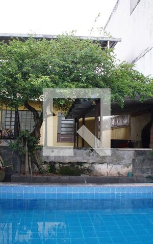 Casa à venda com 340m², 4 quartos e 3 vagasPiscina