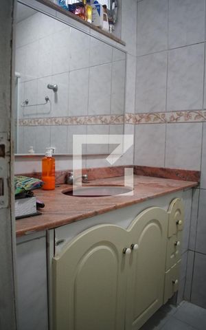 Casa à venda com 340m², 4 quartos e 3 vagasBanheiro Quarto 1