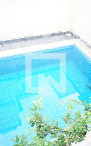 Casa à venda com 340m², 4 quartos e 3 vagasPiscina