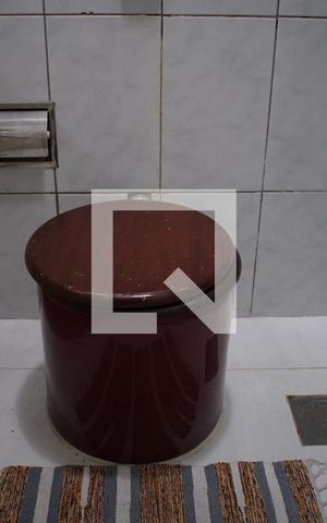 Casa à venda com 340m², 4 quartos e 3 vagasBanheiro Quarto 1