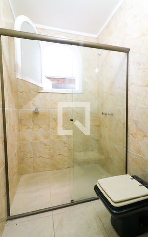Casa à venda com 145m², 3 quartos e 1 vaga Casa à venda com 145m², 3 quartos e 1 vagaBanheiro Social