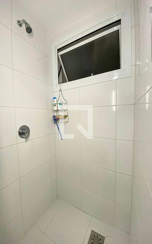 Apartamento à venda com 105m², 3 quartos e 2 vagasBox do Banheiro da Suíte 