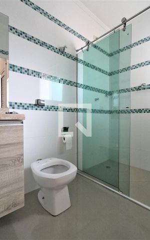 Casa à venda com 180m², 3 quartos e 4 vagasBanheiro Suíte 1
