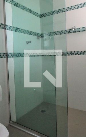 Casa à venda com 180m², 3 quartos e 4 vagasBanheiro Suíte 1