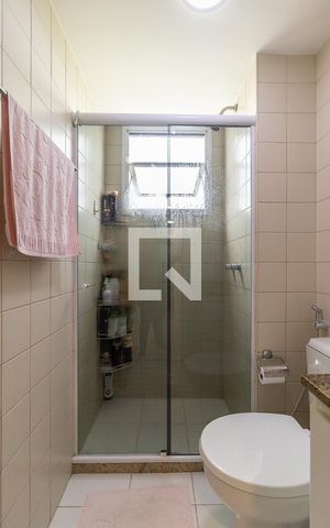 Apartamento à venda com 58m², 2 quartos e 1 vaga Apartamento à venda com 58m², 2 quartos e 1 vagaBanheiro da Suíte