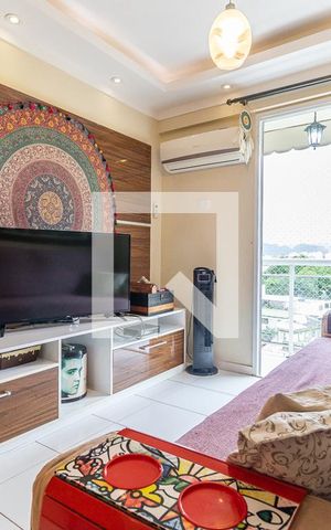 Apartamento à venda com 58m², 2 quartos e 1 vaga Apartamento à venda com 58m², 2 quartos e 1 vagaSala