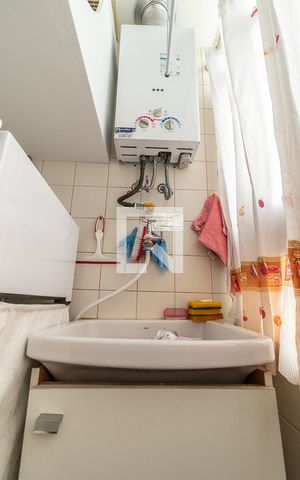 Apartamento à venda com 58m², 2 quartos e 1 vaga Apartamento à venda com 58m², 2 quartos e 1 vagaCozinha e Área de Serviço