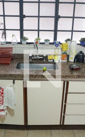 Casa à venda com 160m², 4 quartos e 2 vagasCozinha