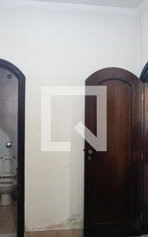 Casa à venda com 160m², 4 quartos e 2 vagasQuarto de Serviço