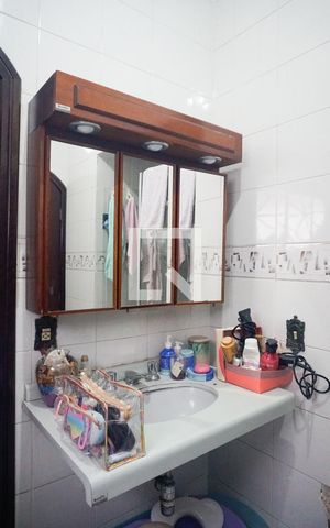 Casa à venda com 160m², 4 quartos e 2 vagasBanheiro Social