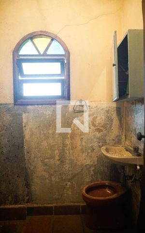 Casa à venda com 160m², 4 quartos e 2 vagasBanheiro do Fundo