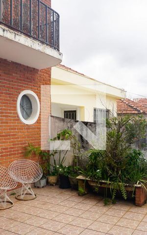 Casa à venda com 160m², 4 quartos e 2 vagasÁrea da Frente da Casa