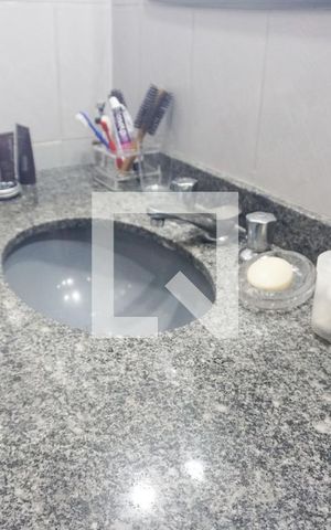 Casa à venda com 160m², 4 quartos e 2 vagasBanheiro da Suíte