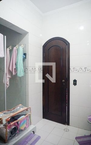 Casa à venda com 160m², 4 quartos e 2 vagasBanheiro Social