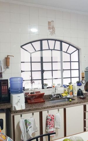Casa à venda com 160m², 4 quartos e 2 vagasCozinha