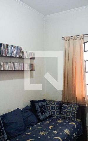 Casa à venda com 160m², 4 quartos e 2 vagasQuarto de Serviço
