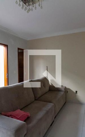 Casa à venda com 173m², 2 quartos e 2 vagas Casa à venda com 173m², 2 quartos e 2 vagasSala edícula