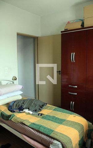 Casa à venda com 200m², 3 quartos e 2 vagas Casa à venda com 200m², 3 quartos e 2 vagasQuarto 3