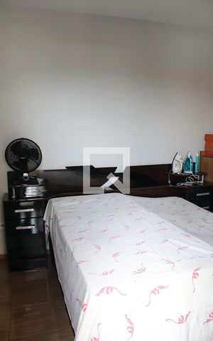 Casa à venda com 200m², 3 quartos e 2 vagas Casa à venda com 200m², 3 quartos e 2 vagasQuarto 2