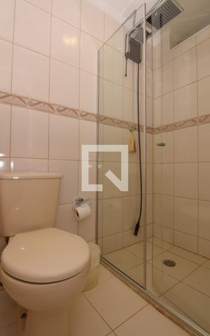 Apartamento para alugar com 66m², 2 quartos e 1 vaga Apartamento para alugar com 66m², 2 quartos e 1 vagaBanheiro Social 1