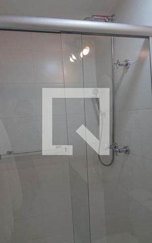 Studio à venda com 50m², 1 quarto e 1 vaga Studio à venda com 50m², 1 quarto e 1 vagaBanheiro