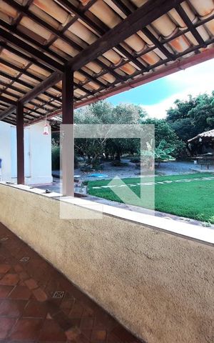 Casa à venda com 1300m², 5 quartos e 3 vagas Casa à venda com 1300m², 5 quartos e 3 vagasvaranda