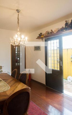 Casa para alugar com 140m², 3 quartos e 2 vagasSala 2