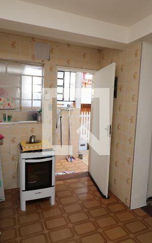 Casa para alugar com 250m², 3 quartos e 6 vagasCozinha