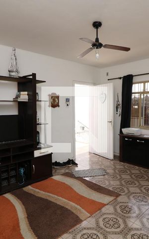 Casa para alugar com 250m², 3 quartos e 6 vagasSala - Casa 2
