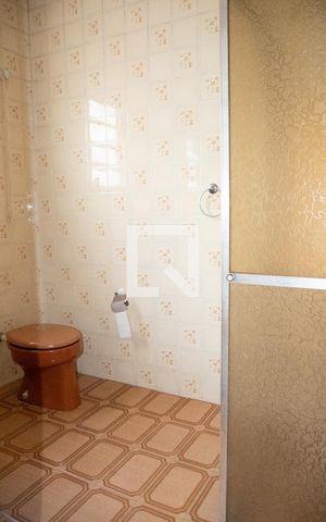 Casa à venda com 140m², 2 quartos e 1 vaga Casa à venda com 140m², 2 quartos e 1 vagaBanheiro 1