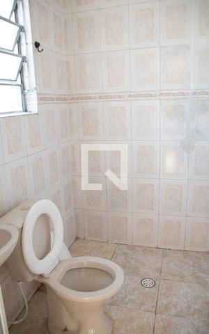 Casa à venda com 140m², 2 quartos e 1 vaga Casa à venda com 140m², 2 quartos e 1 vagaBanheiro 2
