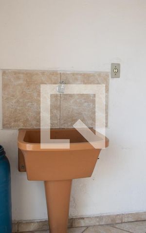 Casa à venda com 140m², 2 quartos e 1 vaga Casa à venda com 140m², 2 quartos e 1 vagaÁrea de Serviço