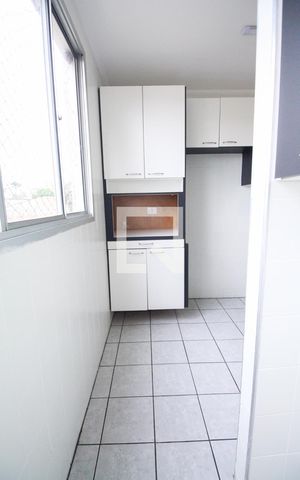 Apartamento à venda com 47m², 2 quartos e 1 vaga Apartamento à venda com 47m², 2 quartos e 1 vagaArea de serviço