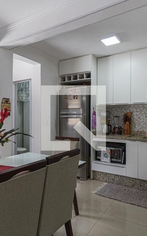 Apartamento à venda com 72m², 2 quartos e 1 vaga Apartamento à venda com 72m², 2 quartos e 1 vagaCozinha e Área de Serviço
