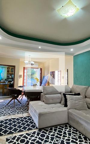 Casa de condomínio à venda com 130m², 3 quartos e 2 vagasSala de Estar