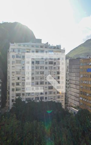 Apartamento para alugar com 230m², 4 quartos e 1 vaga Apartamento para alugar com 230m², 4 quartos e 1 vagaVista