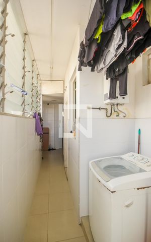 Apartamento para alugar com 230m², 4 quartos e 1 vaga Apartamento para alugar com 230m², 4 quartos e 1 vagaÁrea de Serviço