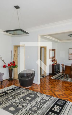 Apartamento para alugar com 230m², 4 quartos e 1 vaga Apartamento para alugar com 230m², 4 quartos e 1 vagaSala