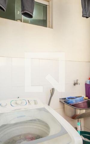Apartamento para alugar com 230m², 4 quartos e 1 vaga Apartamento para alugar com 230m², 4 quartos e 1 vagaÁrea de Serviço