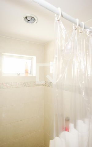 Apartamento para alugar com 230m², 4 quartos e 1 vaga Apartamento para alugar com 230m², 4 quartos e 1 vagaBanheiro - Suite