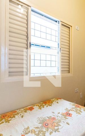 Casa à venda com 194m², 4 quartos e 1 vaga Casa à venda com 194m², 4 quartos e 1 vagaQuarto 1