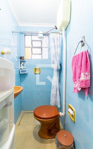 Casa à venda com 194m², 4 quartos e 1 vaga Casa à venda com 194m², 4 quartos e 1 vagaBanheiro/Edícula