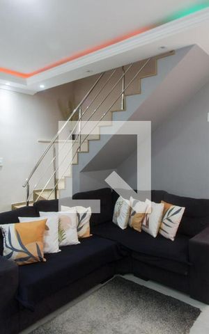Casa à venda com 150m², 3 quartos e 1 vaga Casa à venda com 150m², 3 quartos e 1 vagaSala