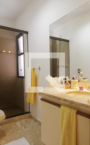 Apartamento à venda com 206m², 3 quartos e 2 vagasBanheiro