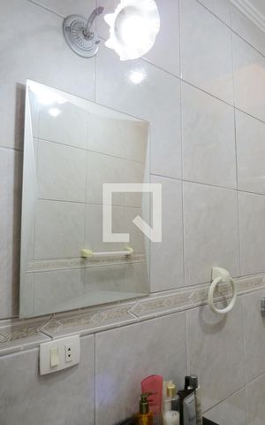 Casa à venda com 216m², 3 quartos e 4 vagasBanheiro
