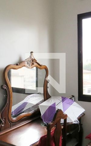 Casa à venda com 216m², 3 quartos e 4 vagasQuarto 2