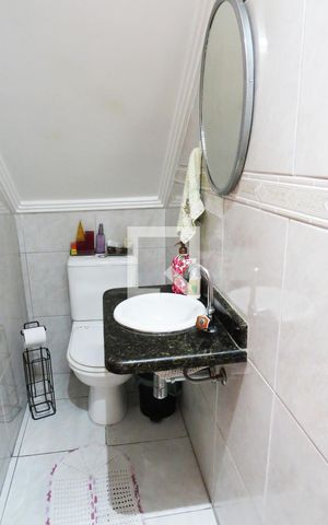 Casa à venda com 216m², 3 quartos e 4 vagasLavabo