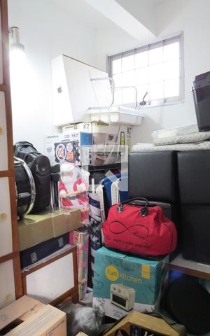 Casa à venda com 216m², 3 quartos e 4 vagasDepósito