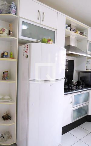 Casa à venda com 216m², 3 quartos e 4 vagasCozinha - Armários