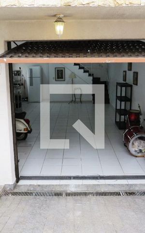 Casa à venda com 216m², 3 quartos e 4 vagasGaragem